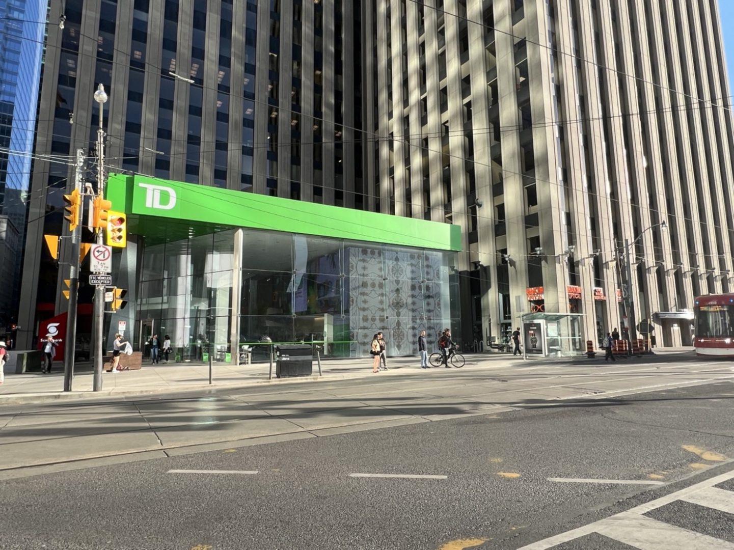 加拿大銀行開戶懶人包，不可不知的5大重點- Hello Study 楓禾留遊學